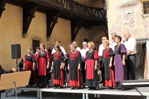 04_Alta Pusteria Nemzetkozi Korusfesztival_fellepes a Brunico-i kastelyban